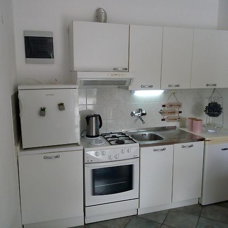 Apartmani Paulo Vis Luaran gambar