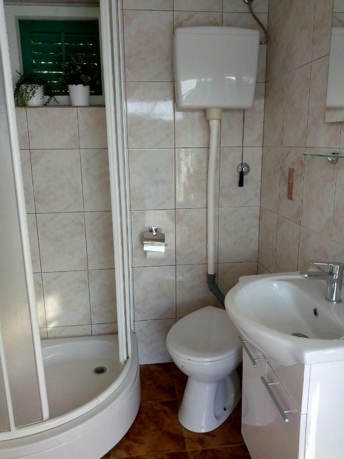 Apartmani Paulo Vis Luaran gambar