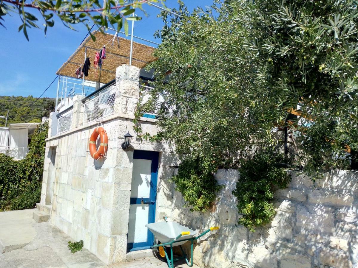 Apartmani Paulo Vis Luaran gambar